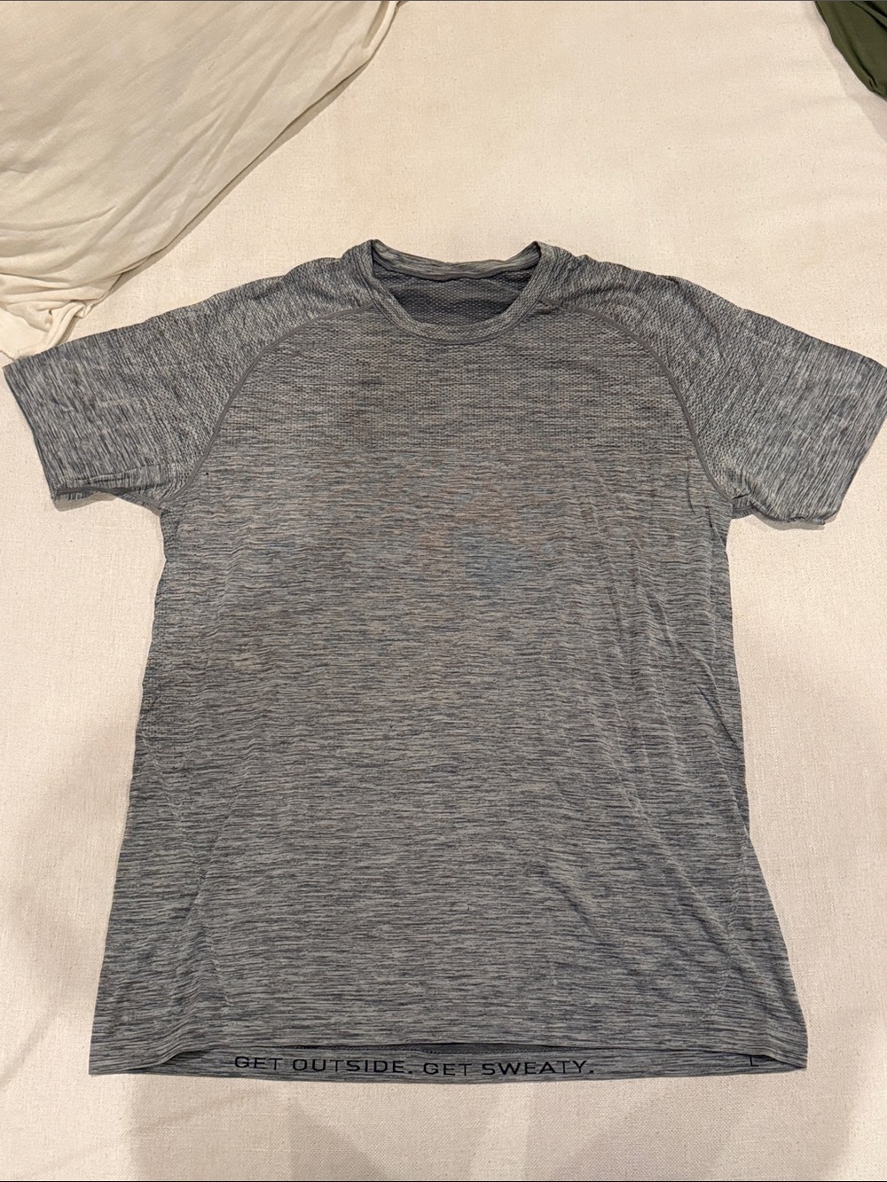 lululemon athletica Men’s Heathered Gray Short Sleeve Performance Tee